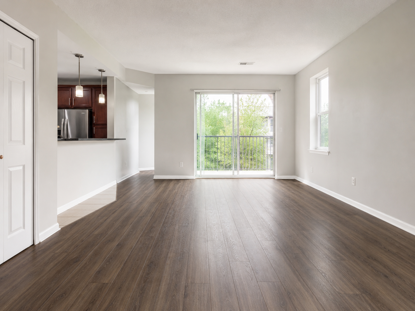Clean apartment after cleanout service in Oroville